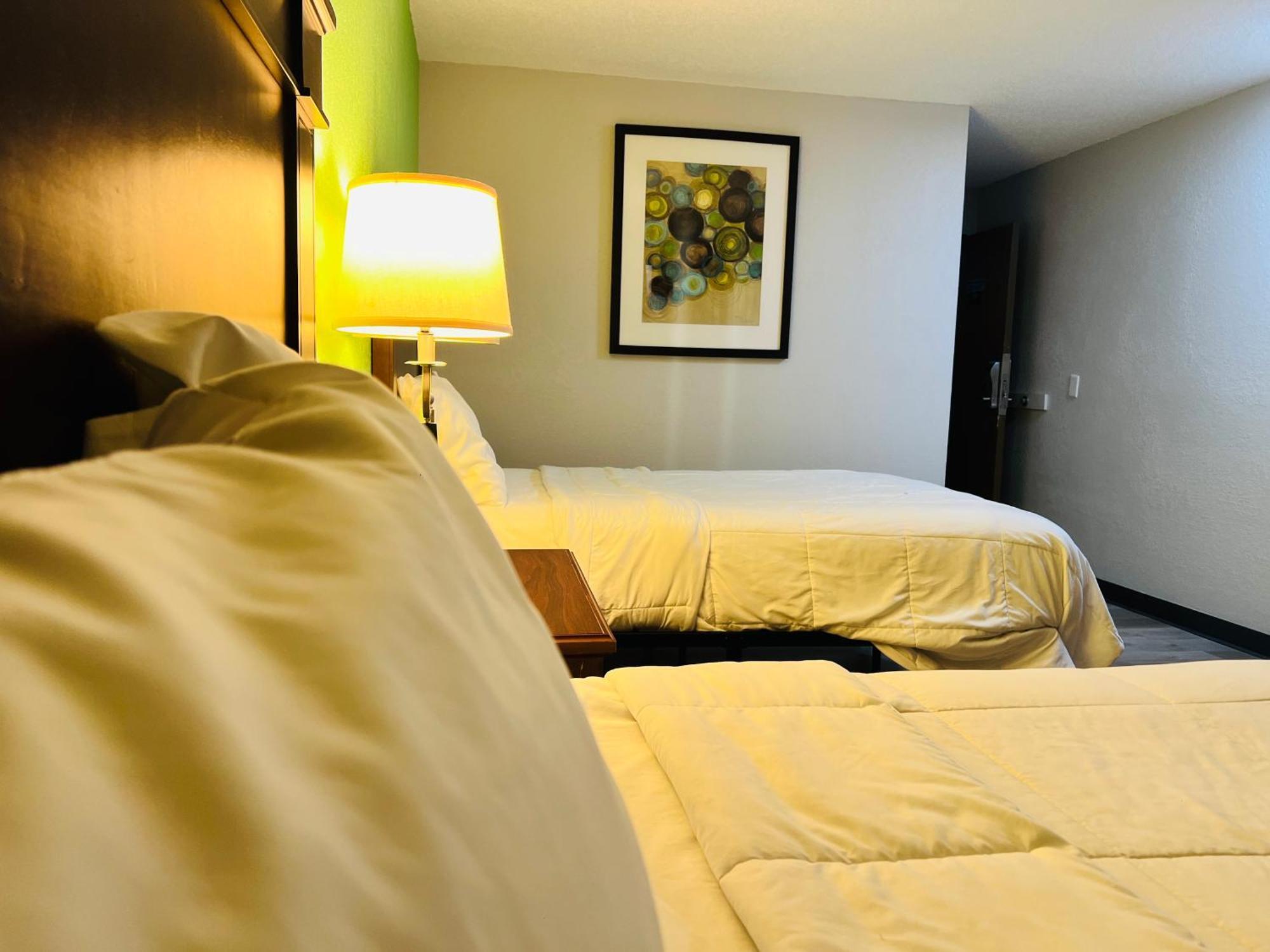 Super Inn By Oyo Lansing Mi Buitenkant foto