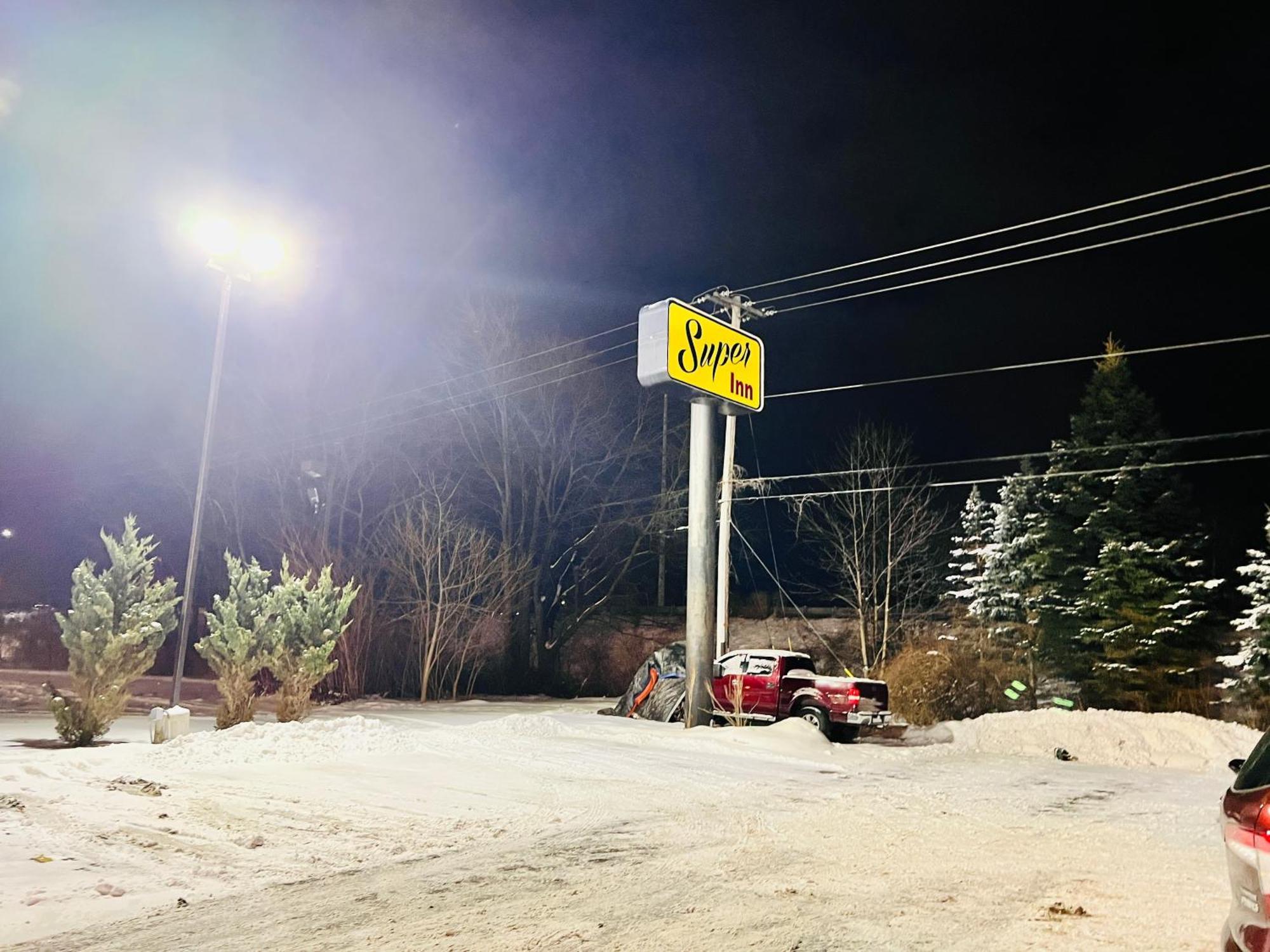 Super Inn By Oyo Lansing Mi Buitenkant foto